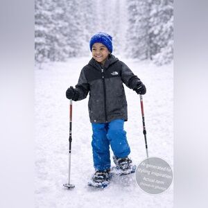 Boys The North Face Charcoal Gray Hooded Jacket (size 6)